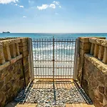 Seaside With Access Quartu Sant'Elena